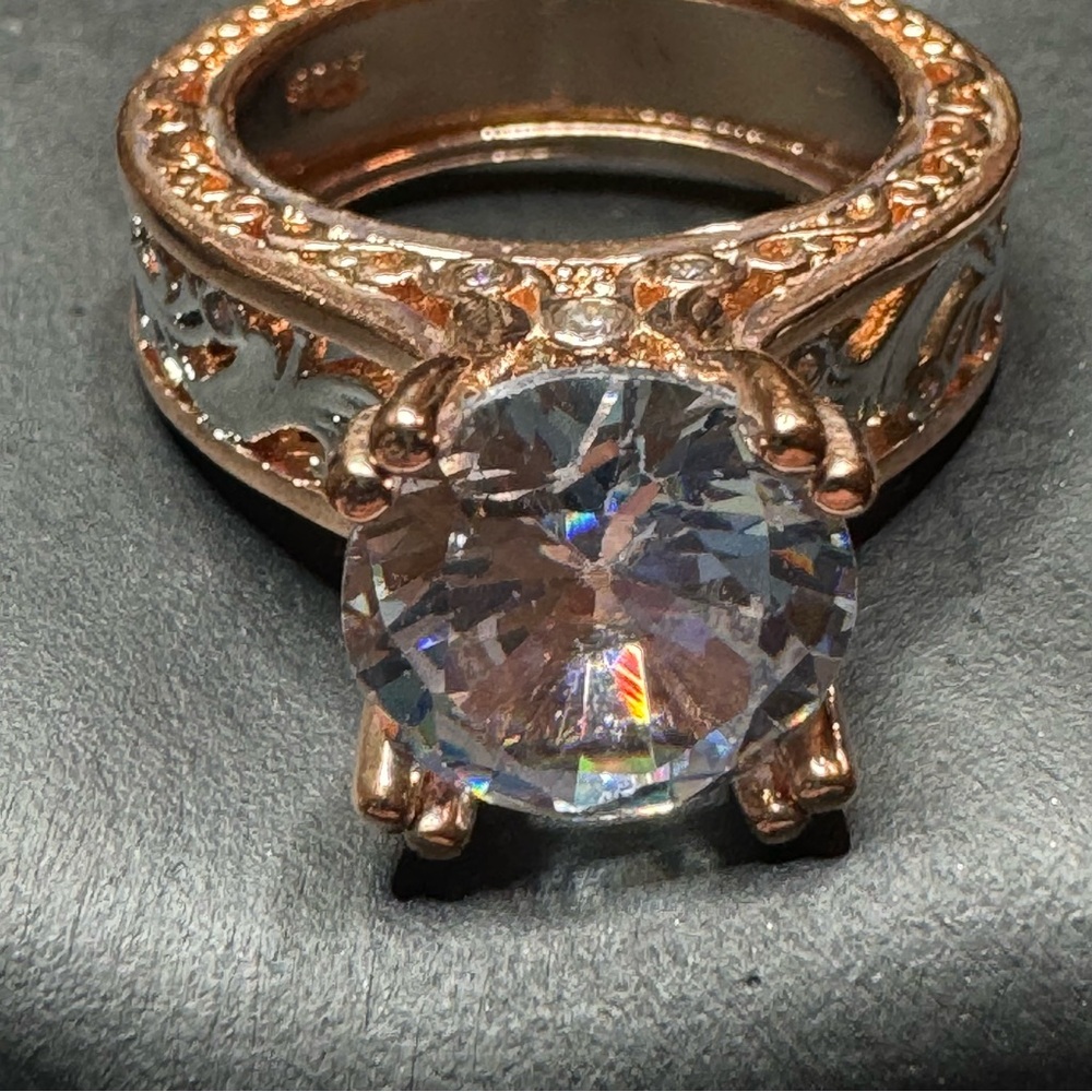 NWT Rose Gold Solitaire Band - Picture 8 of 16